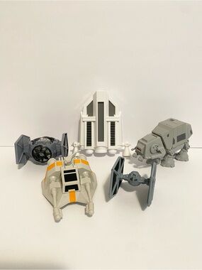 Star Wars AT AT Walker TIE Fighter Luke Skywalker Snowspeeder Ship Lot Toys